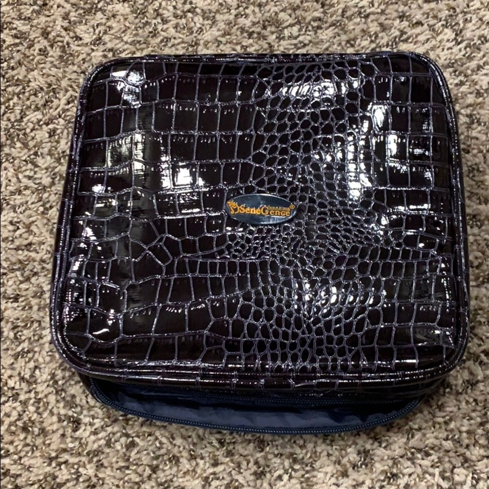 Makeup bag